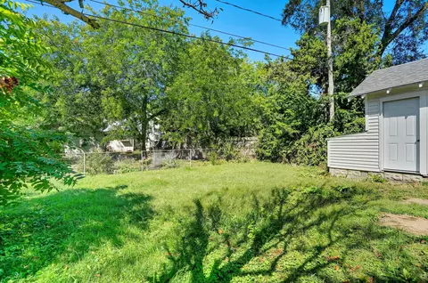 Exterior - 1235 Terrace Dr, Springfield, OH 45503 photo 8 of 11