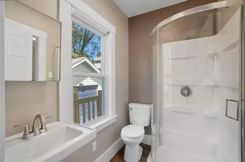 Bath - 1235 Terrace Dr, Springfield, OH 45503 photo 3 of 4