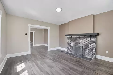 Living - 1235 Terrace Dr, Springfield, OH 45503 photo 3 of 5