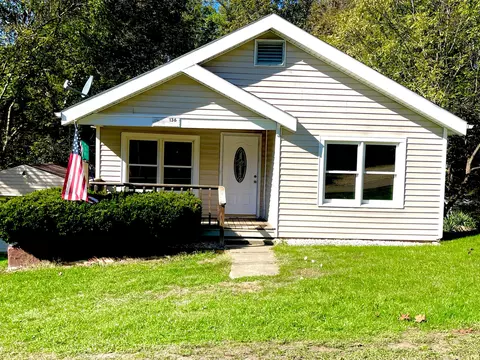 136 Jones St, Corning, OH 43730