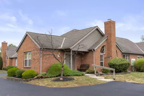 2430 Sportsman Dr, Grove City, OH 43123