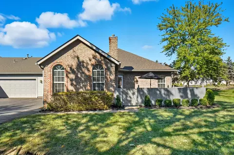 301 Villa Oaks Ln, Columbus, OH 43230