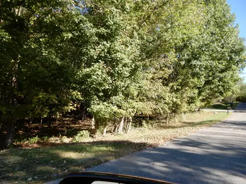 0 Royal Cir, Howard, OH 43028