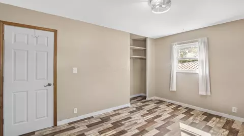 Bedroom - 587 Normandy Dr, Marion, OH 43302 photo 2 of 10