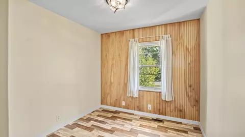 Bedroom - 587 Normandy Dr, Marion, OH 43302 photo 5 of 10