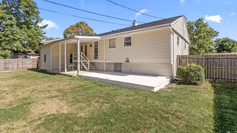 Exterior - 587 Normandy Dr, Marion, OH 43302 photo 9 of 12