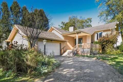 1486 Clubview Blvd S, Columbus, OH 43235