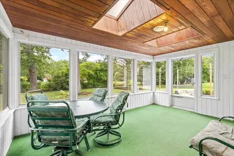 Exterior - 3919 Maple Grove Rd, Marion, OH 43302 photo 4 of 6