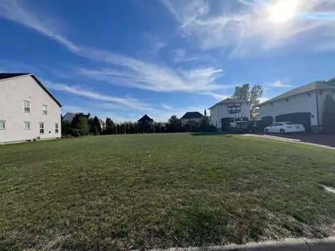 1639 Hartig Dr, Grove City, OH 43123