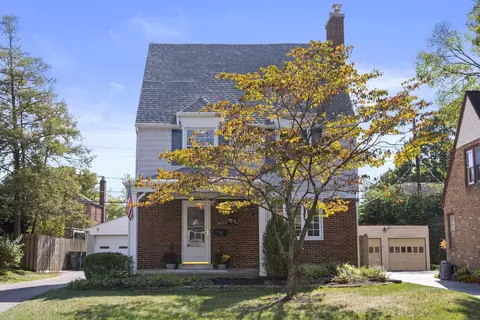 53 W Dunedin Rd, Columbus, OH 43214