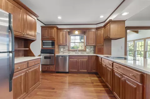 Kitchen - 111 Edwards Rd, Johnstown, OH 43031 photo 3 of 4