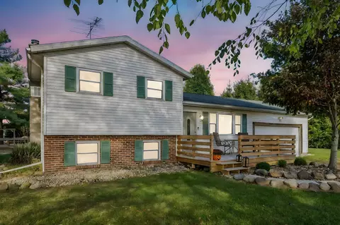 1193 Osbun Rd, New Bloomington, OH 43341