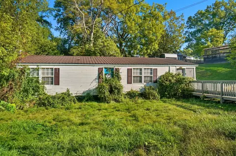 214 E Cliff St, Baltimore, OH 43105 photo 4