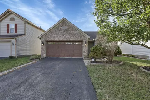 5135 Upland Meadow Dr, Canal Winchester, OH 43110