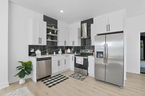 Kitchen - 828 E Main St, Columbus, OH 43205 photo 6 of 9