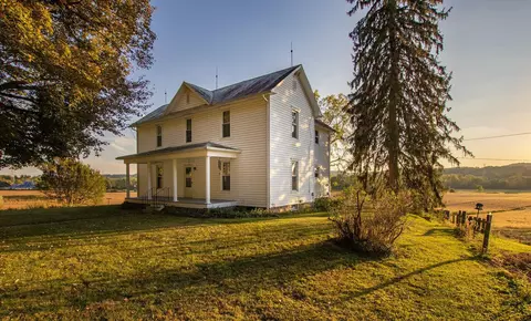 1905 Sugar Grove Rd SE, Lancaster, OH 43130