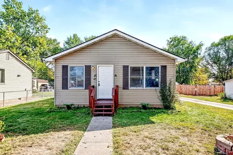 47 Cottage St, Lockbourne, OH 43137