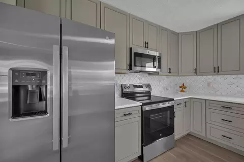 8061 Maple St, Thurston, OH 43157 photo 12