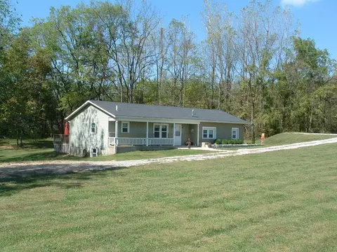 6675 Castle Rd, Johnstown, OH 43031