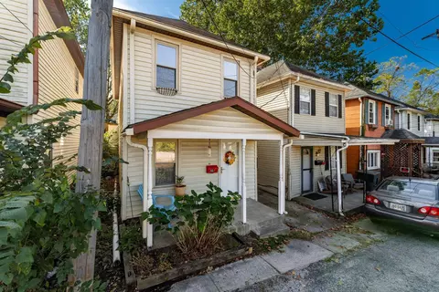 29 W Ramlow Aly, Columbus, OH 43202
