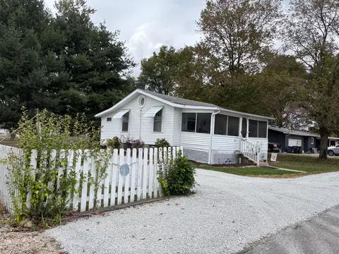 12291 Ohio Ave, Millersport, OH 43046