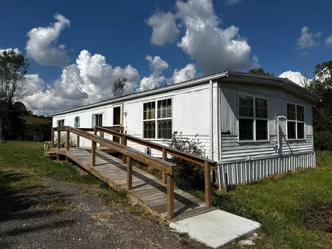 7035 Green Rd, Hillsboro, OH 45133