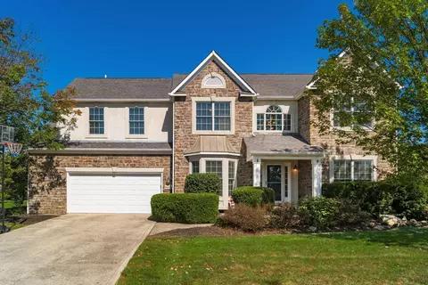 6228 Parkmeadow Ln, Hilliard, OH 43026