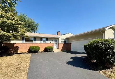 1016 Lambeth Dr, Columbus, OH 43220