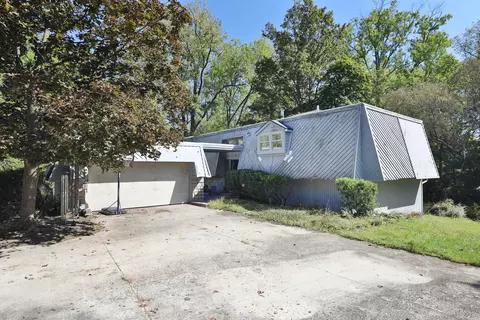 777 Lakeshore Dr, Columbus, OH 43235