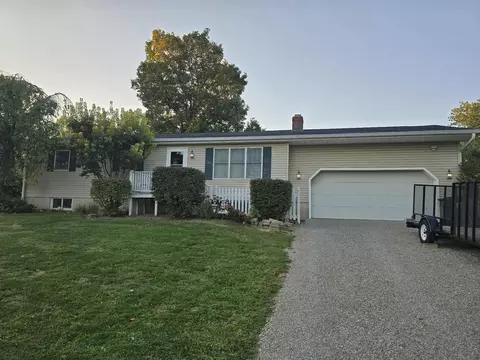 6355 Brentcrest Dr, Nashport, OH 43830