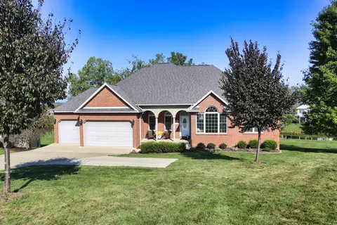 55 Wildwood Ln W, Mount Vernon, OH 43050