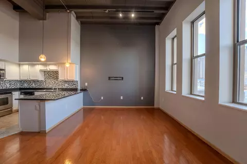 110 N 3rd St #606, Columbus, OH 43215