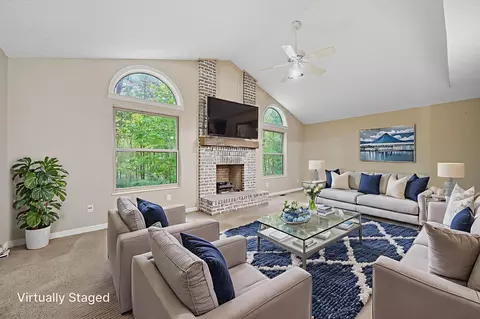 8347 Dunnbury Cir, Powell, OH 43065