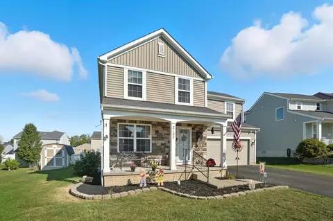 2195 Olde Ridge Ct, Lancaster, OH 43130