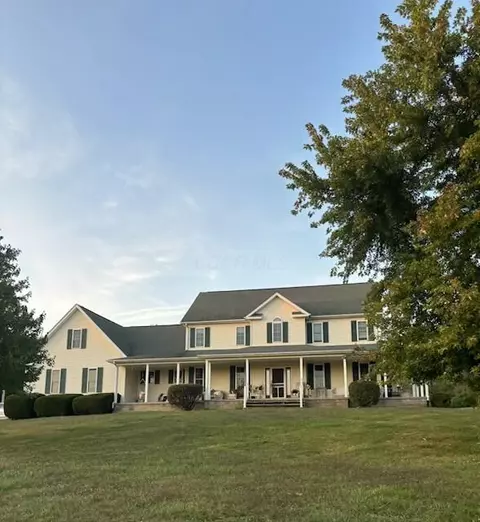 11144 16th Rd SW, Stoutsville, OH 43154
