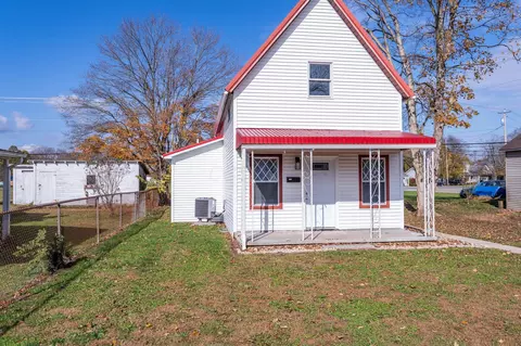 411 1st Ave, Waverly, OH 45690