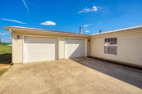 14031 Beaver Pike, Jackson, OH 45640 photo 12