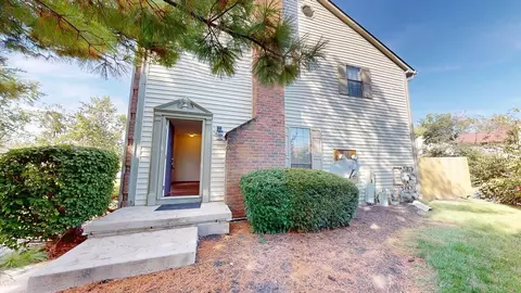 5294 Brandy Oaks Ln, Columbus, OH 43220