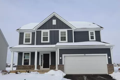 68 Banyan Dr, Lewis Center, OH 43035