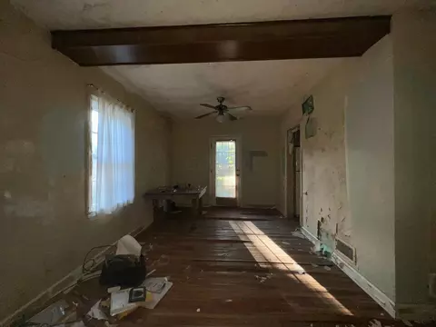556 N Pickaway St, Circleville, OH 43113 photo 17
