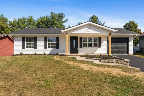 935 Elizabeth Dr, Lancaster, OH 43130
