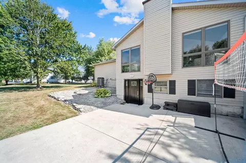 Exterior - 4415 Maple Grove Rd, Marion, OH 43302 photo 7 of 12