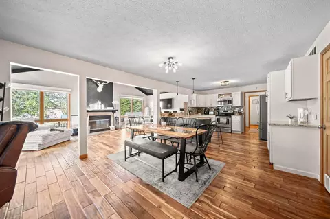Dining - 4415 Maple Grove Rd, Marion, OH 43302 photo 1 of 1