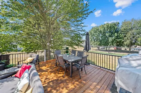 Exterior - 4415 Maple Grove Rd, Marion, OH 43302 photo 5 of 12