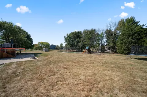 Exterior - 4415 Maple Grove Rd, Marion, OH 43302 photo 8 of 12