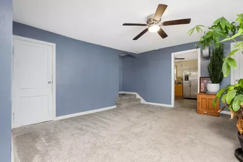 216 E Mill St, Circleville, OH 43113 photo 8