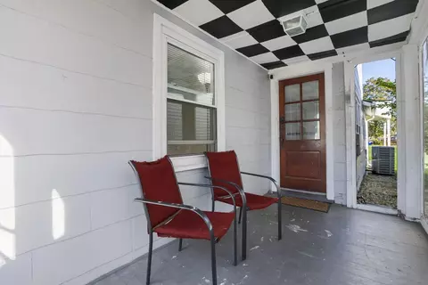 216 E Mill St, Circleville, OH 43113 photo 6
