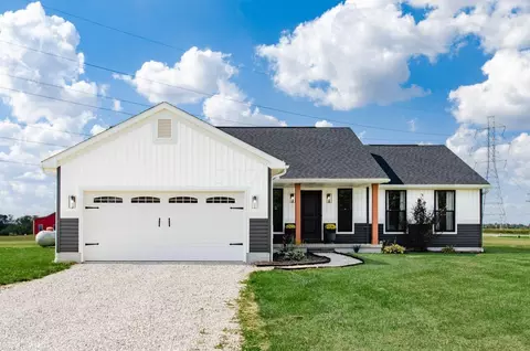 11945 Cherry Ln NW, Baltimore, OH 43105