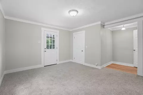 Living - 224 Glenn Ave, Springfield, OH 45505 photo 3 of 3