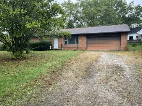 2055 Cherokee Dr, London, OH 43140